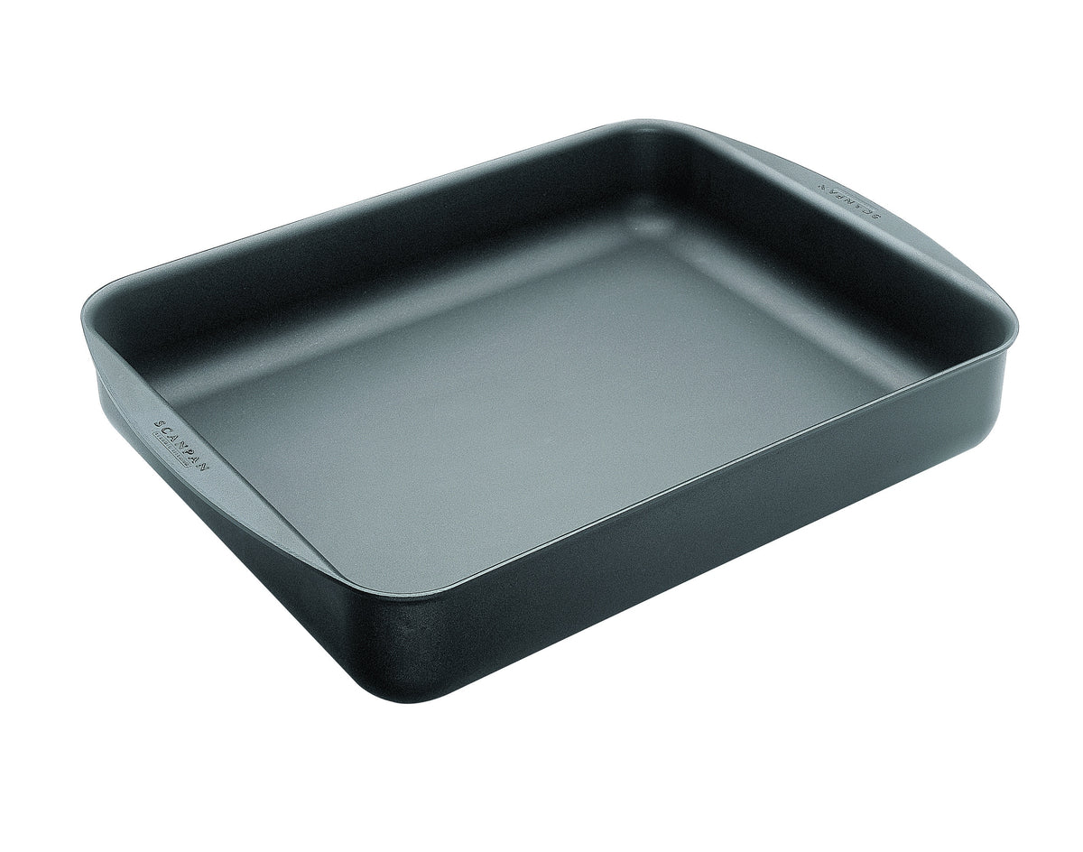Scanpan Classic medium roaster in black non-stick