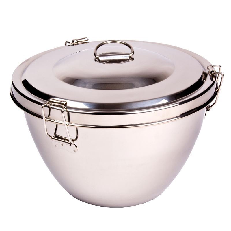Daily Bake pudding steamer, 2 litre, in stainless steel with a clip lid
