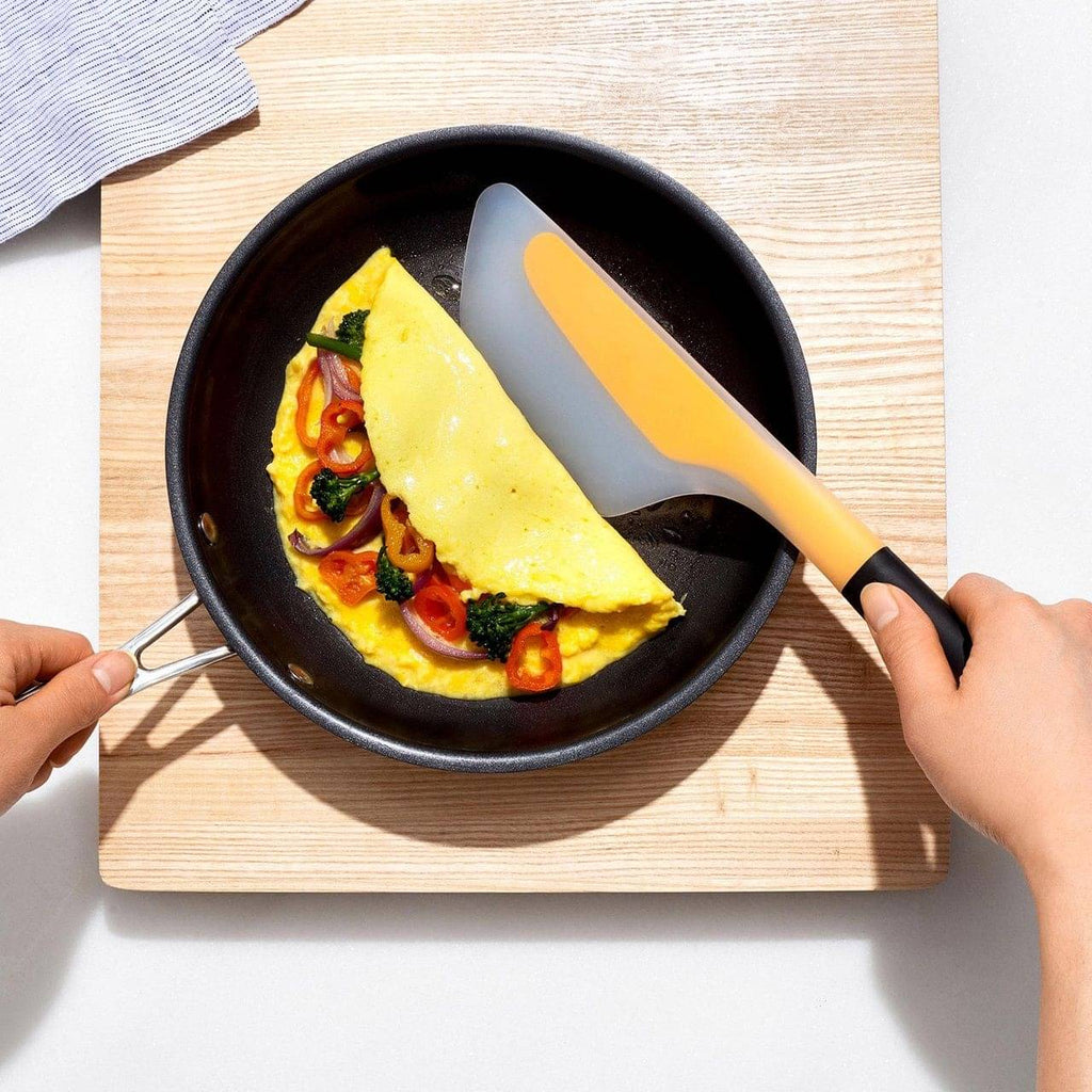 OXO GG Flip & Fold Omelet Turner