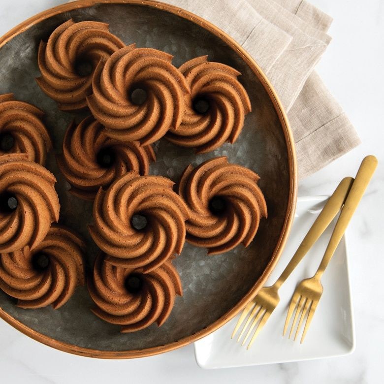 Nordic Ware Heritage Bundtlette Pan