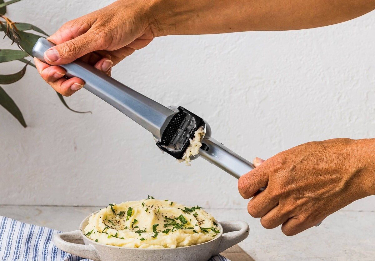 Dreamfarm Garject Garlic Press