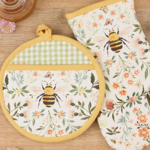 Design Imports honey bee print pot holder