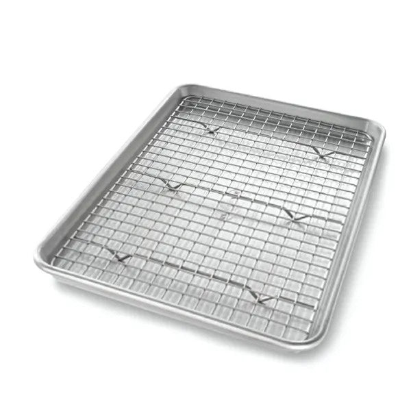 USA Pan jelly roll pan with a wire cooling rack in ridged aluminised steel