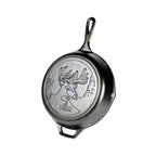 Lodge Wildlife deer skillet, 26cm, in black cast iron with an embossed deer scene on the base