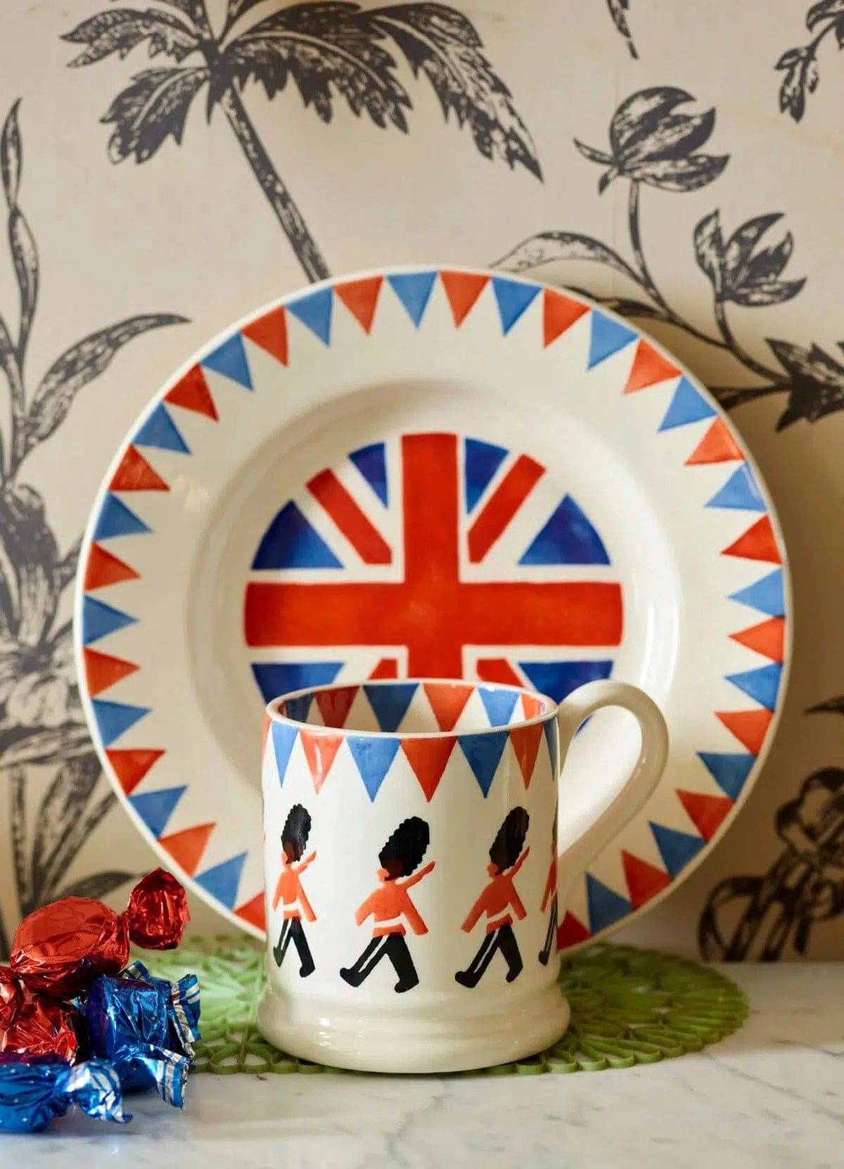 Emma Bridgewater 8 1/2″ Plate - Union Jack Truly Great