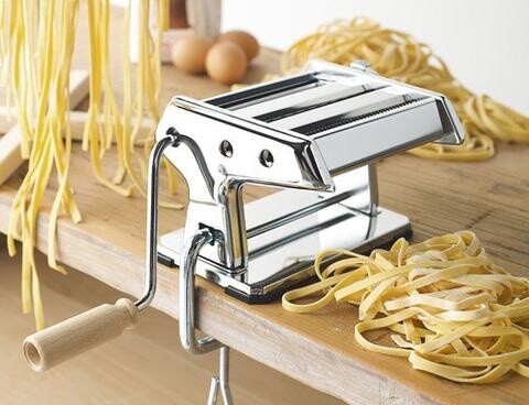 Titania Pasta Machine