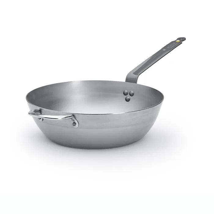 De Buyer Mineral B Element country frypan in carbon steel with a riveted handle