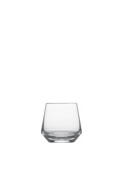 Schott Zwiesel Belfesta whisky glass in clear crystal with a rounded base