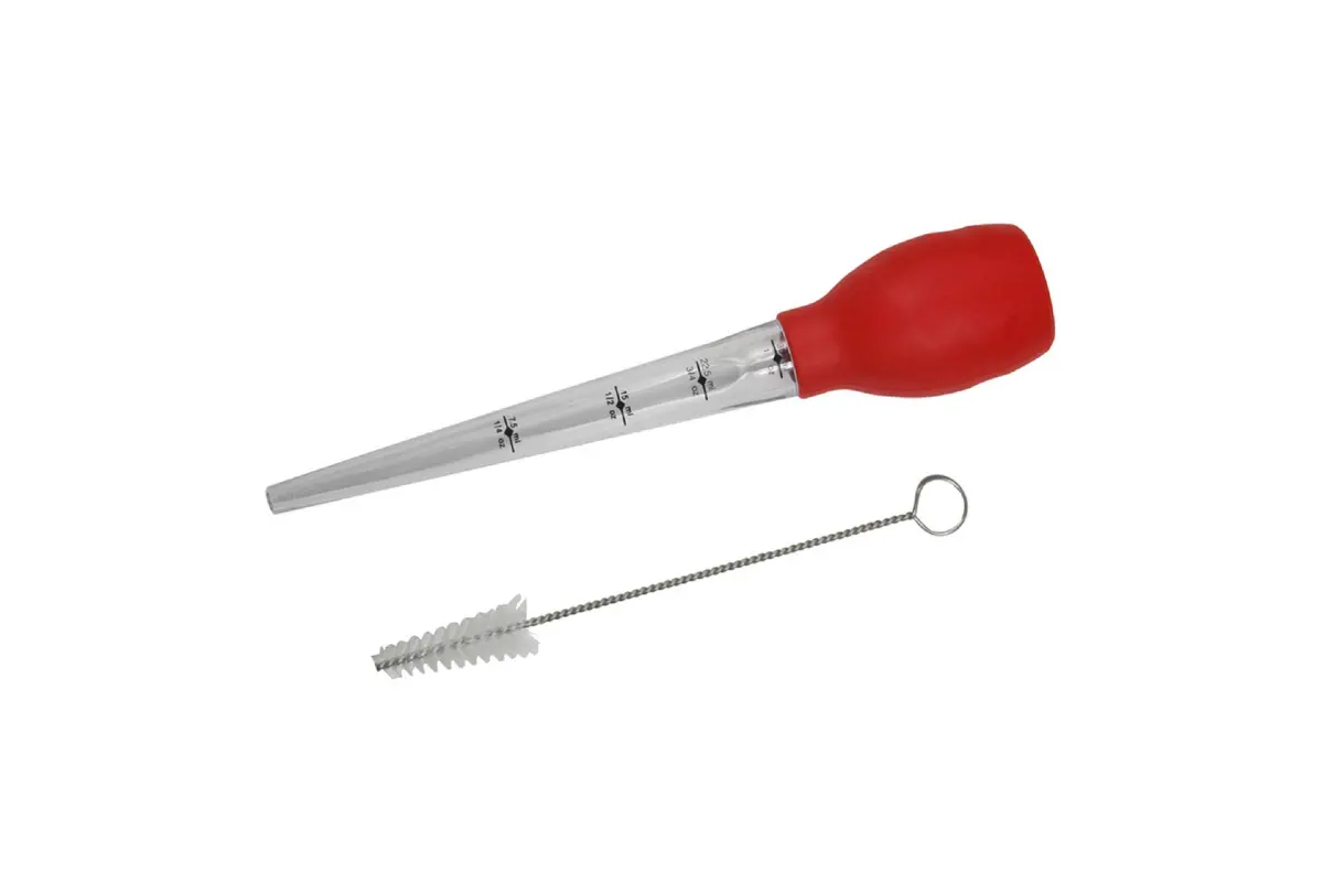 Avanti stand-up baster set with a red bulb baster and a cleaning brush