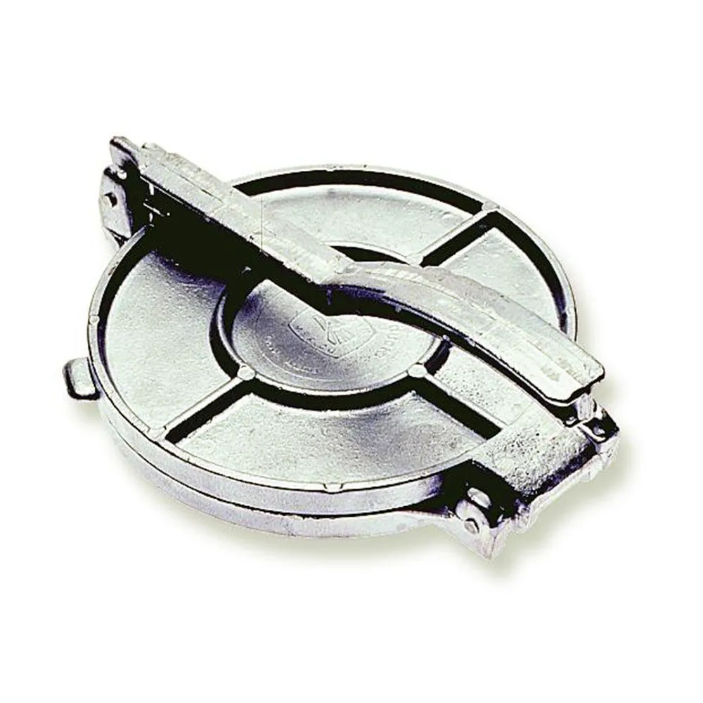 Best tortilla press in cast metal with a hinged press plate