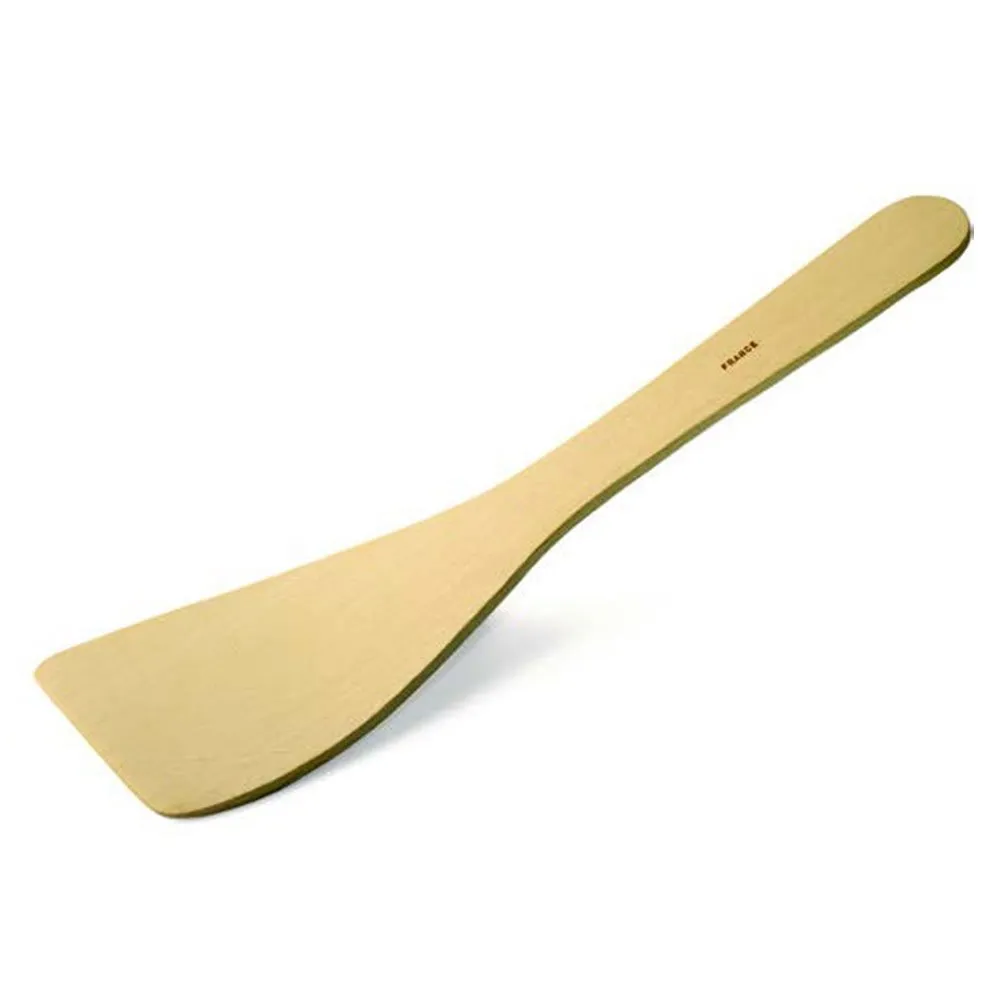 French Woodware curved spatula in pale beechwood with a flat angled head