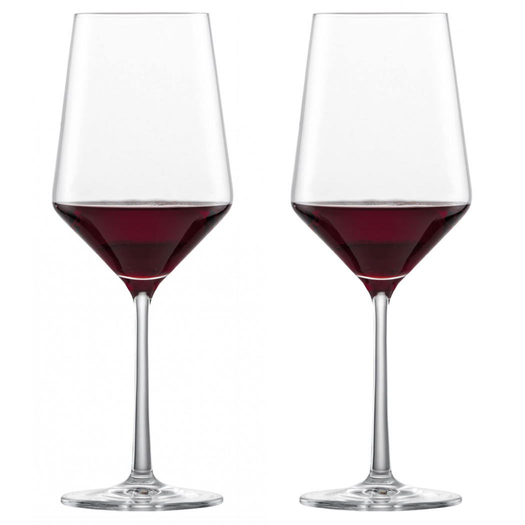 Schott Zwiesel Pure Cabernet glass set, two wine glasses with red wine