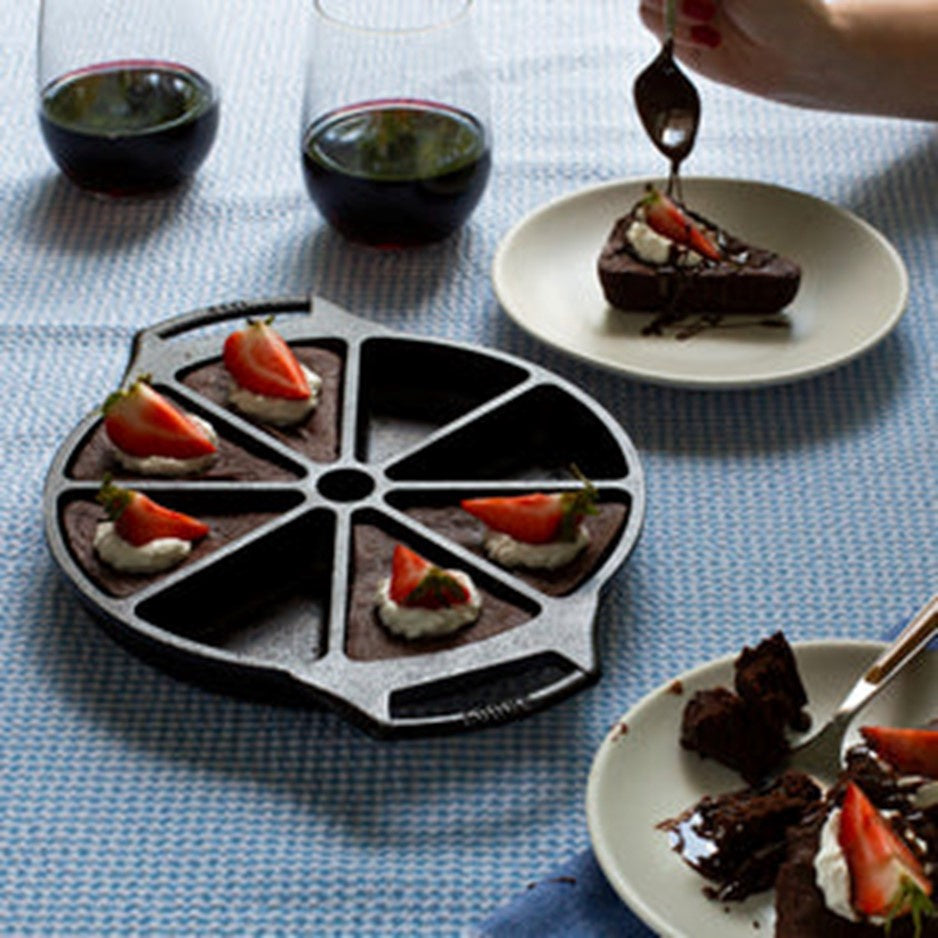Lodge Wedge Pan